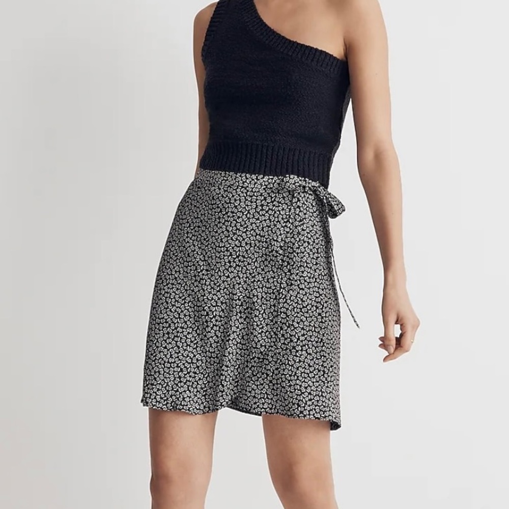Madewell floral mini wrap skirt (size 2 / S)
